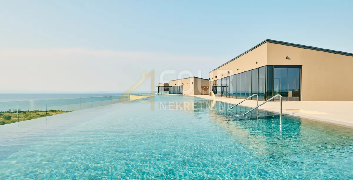 Kuća - Umag, 328m2