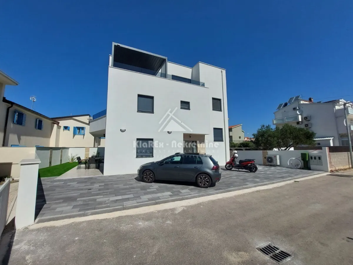 Kuća - Vodice, 168.55m2