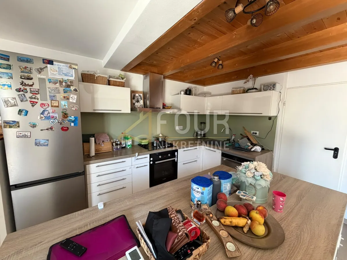 Kuća - Fažana, 180m2
