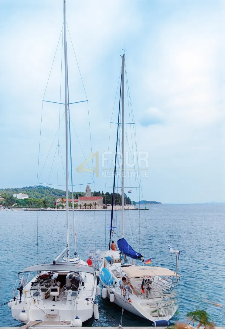 Stan - Vis, 62m2