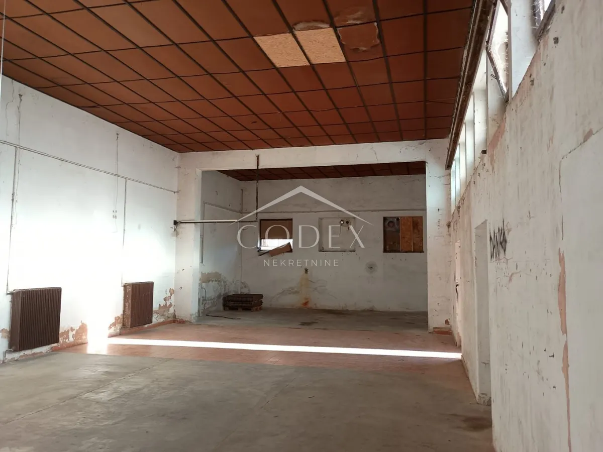 Poslovni Prostor - Kršan, 280m2