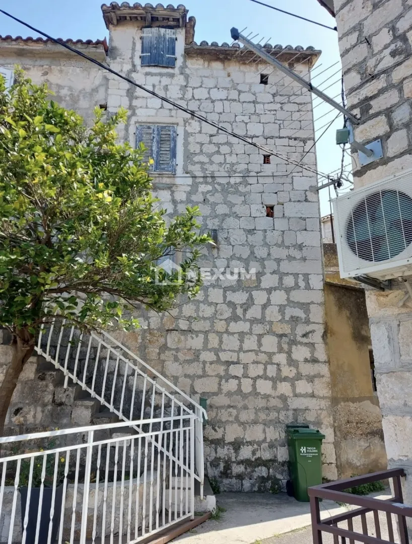 Kuća - Trogir, 350m2