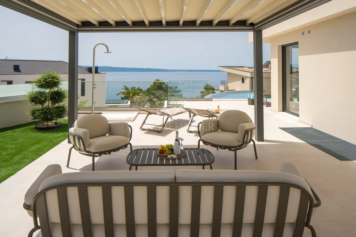 House - Podstrana, 327m2
