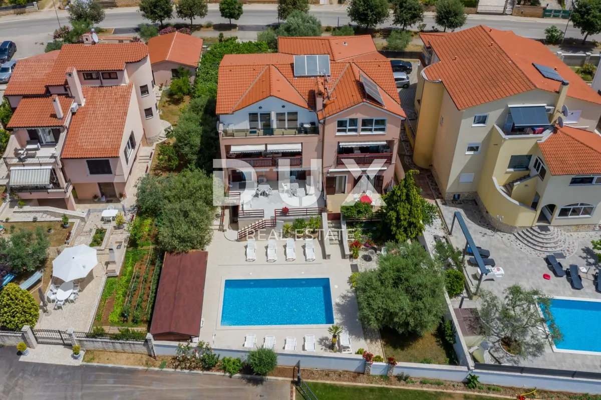 Kuća - Vodnjan, 650m2
