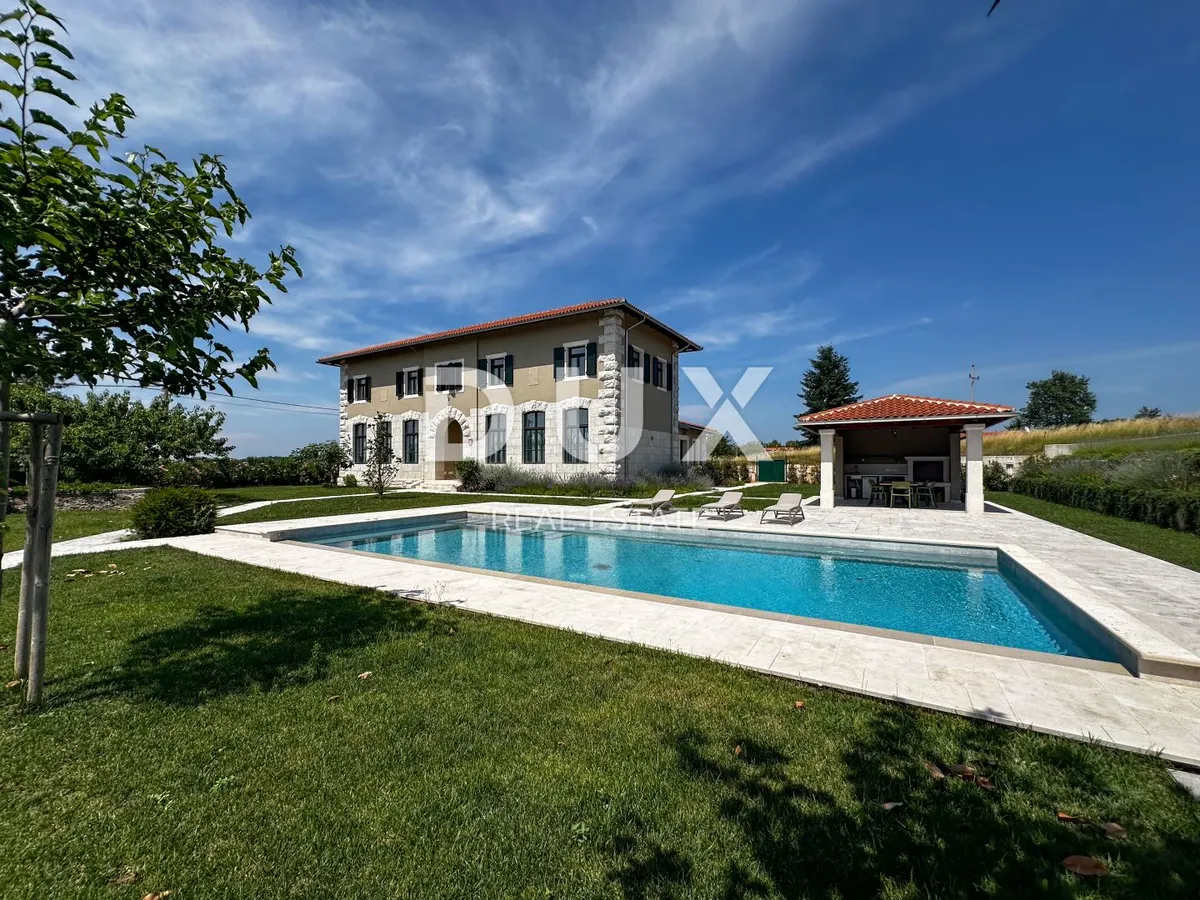 Kuća - Poreč, 282m2