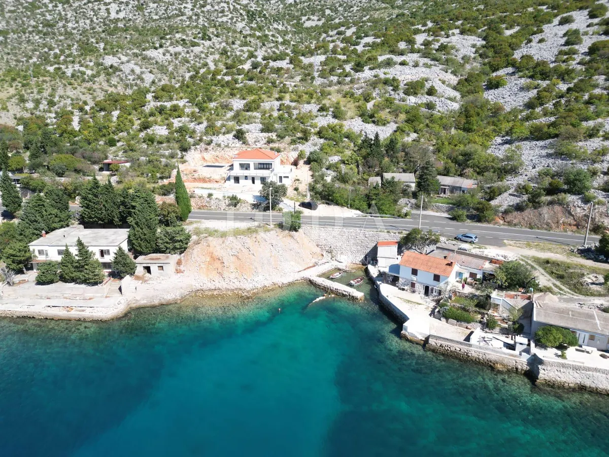 House - Karlobag, 250m2