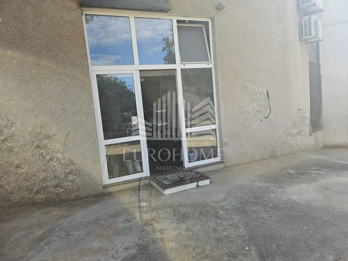 Poslovni Prostor - Zadar, 57m2