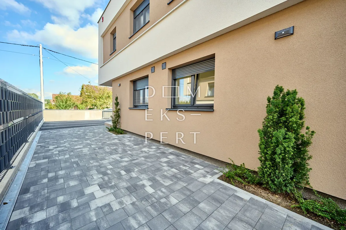 Kuća - Dugo Selo, 114.12m2