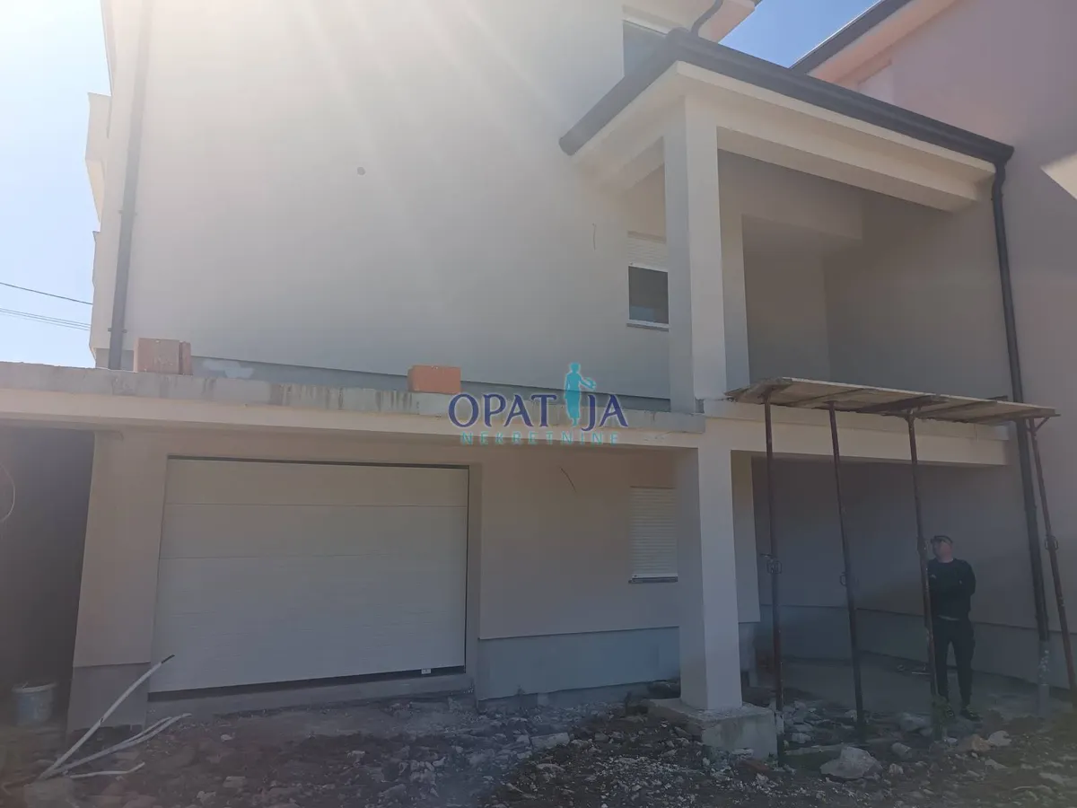 Kuća - Matulji, 212m2