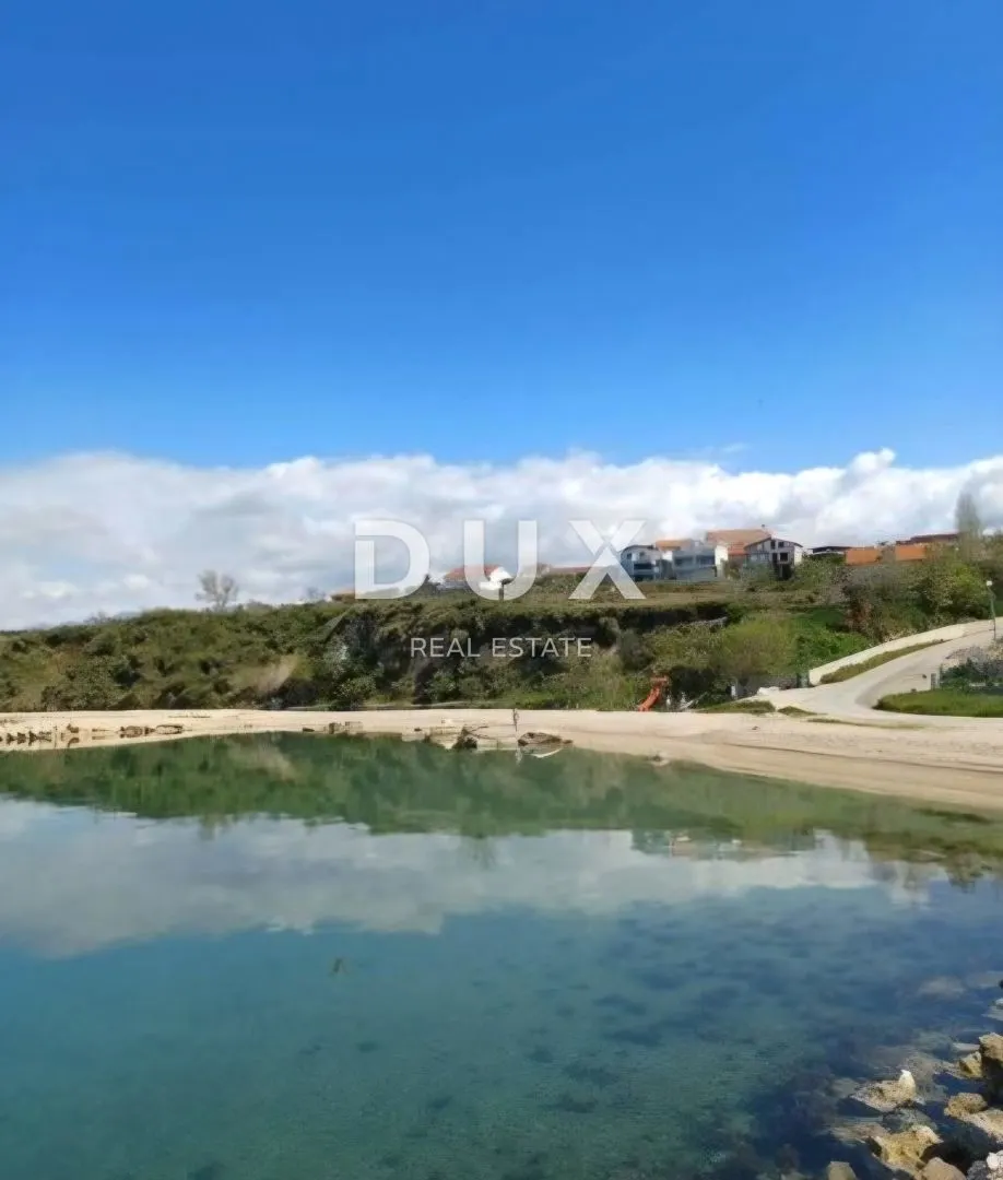 Zemljište - Ražanac, 1032m2