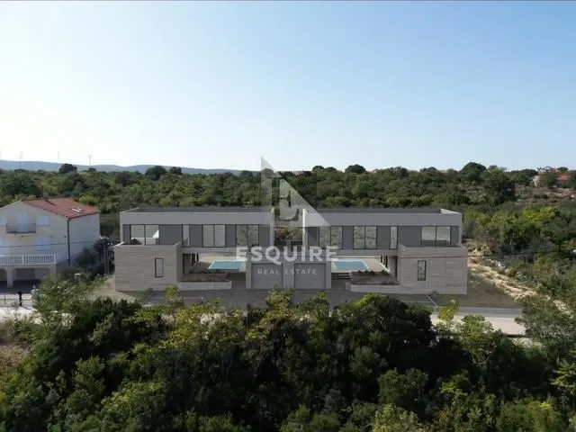 Zemljište - Novigrad, 1150m2