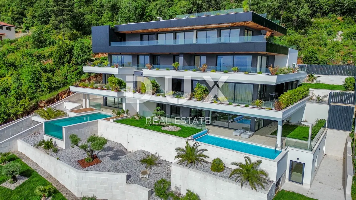 Apartment - Opatija, 302m2