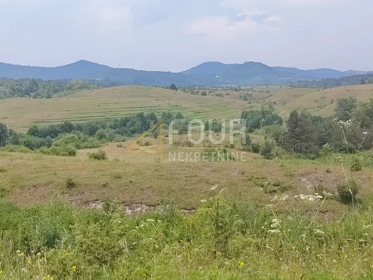 Zemljište - Plaški, 11682m2
