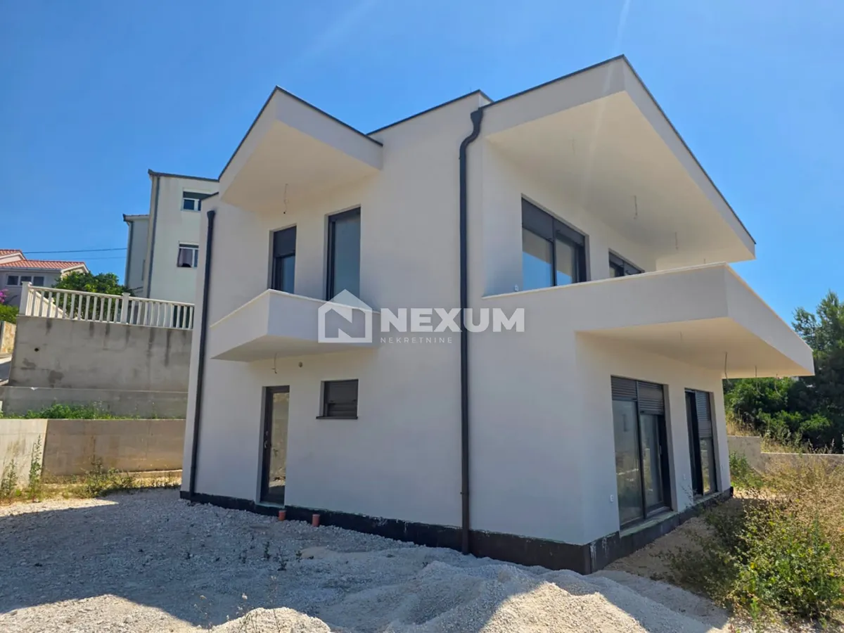 Kuća - Seget, 220m2