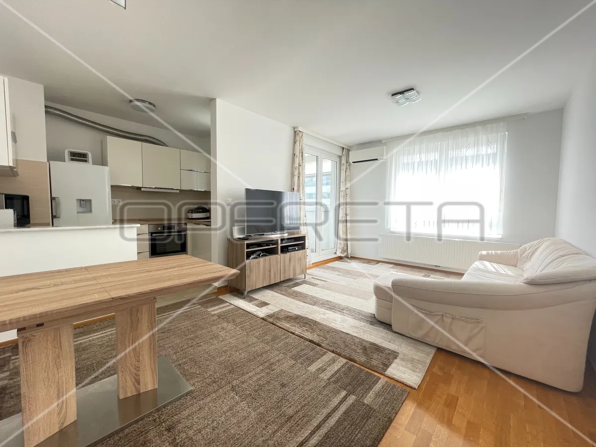 Stan - Višnje Stahuljak, Trešnjevka sjever, Zagreb, 89m2