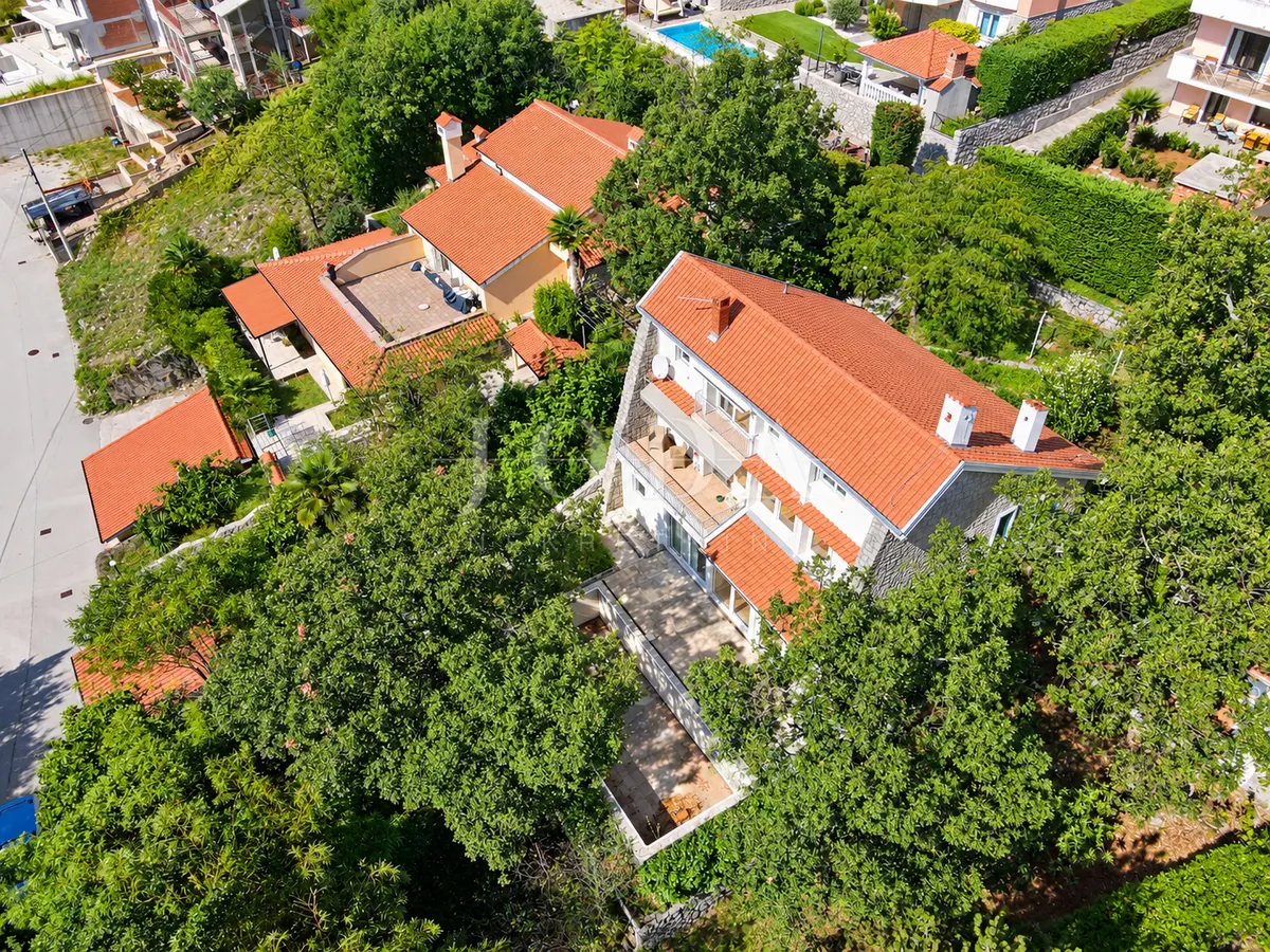 Kuća - Matulji, 270m2