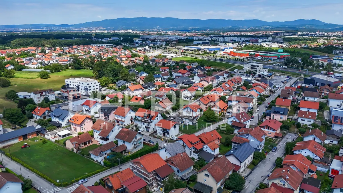 Kuća - Franje Kulmera, Istok, Zagreb, 256m2