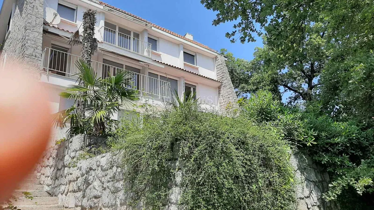 House - Matulji, 400m2