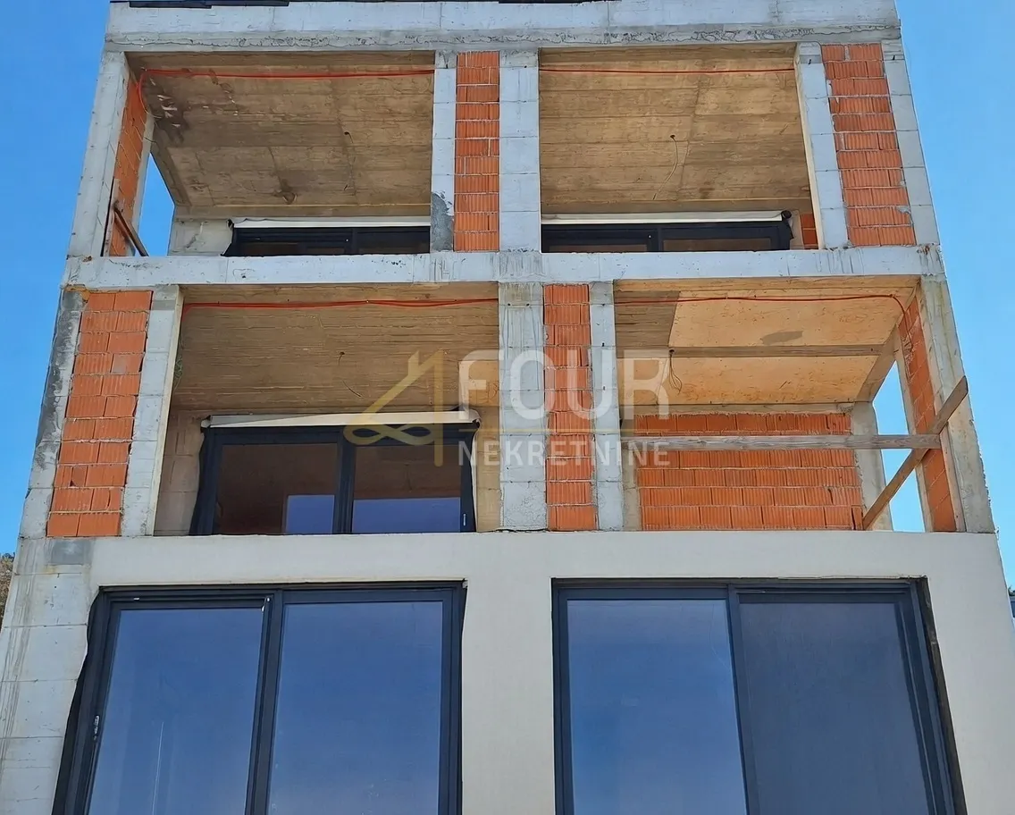Stan - Kostrena, 141m2