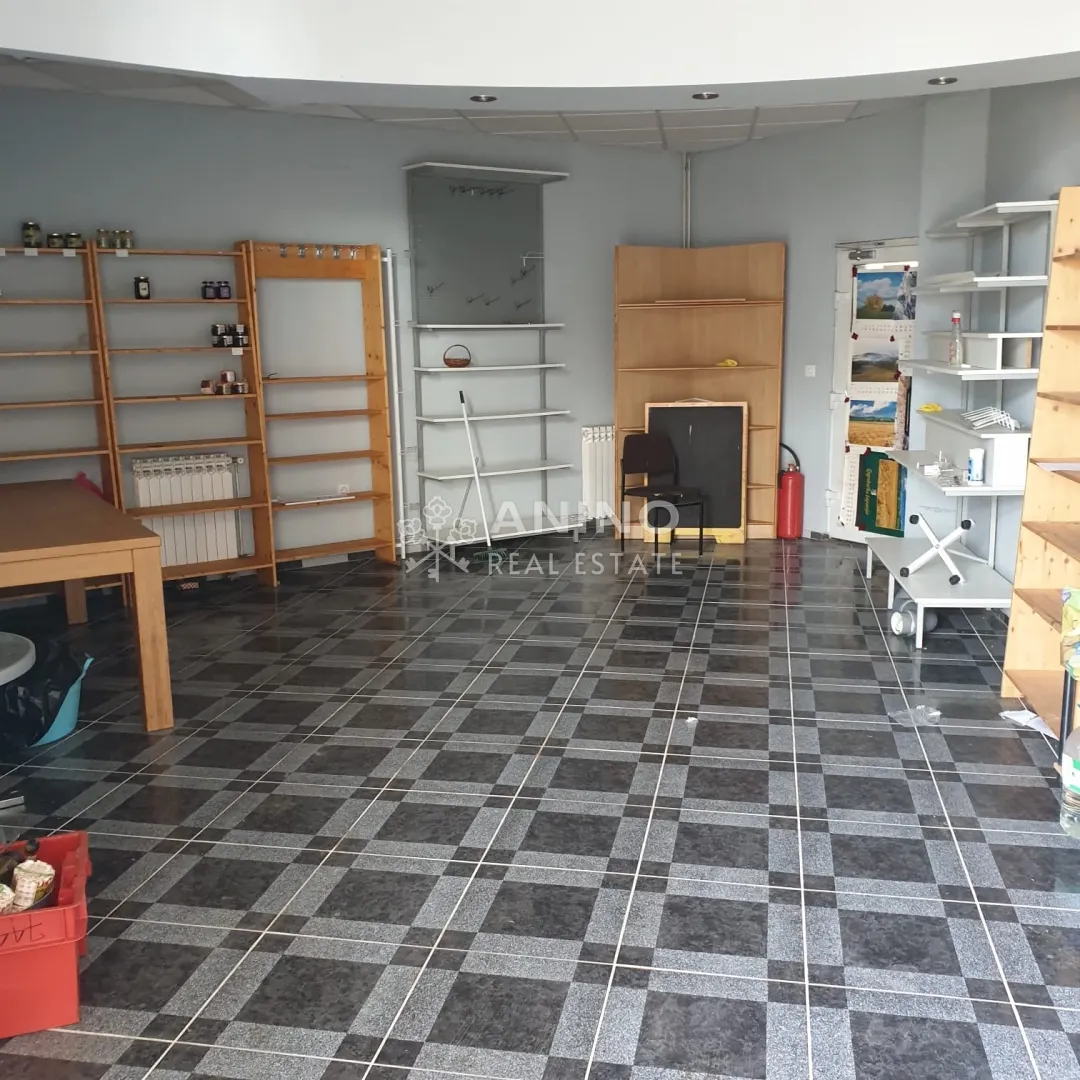 Poslovni Prostor - Oroslavje, 45m2