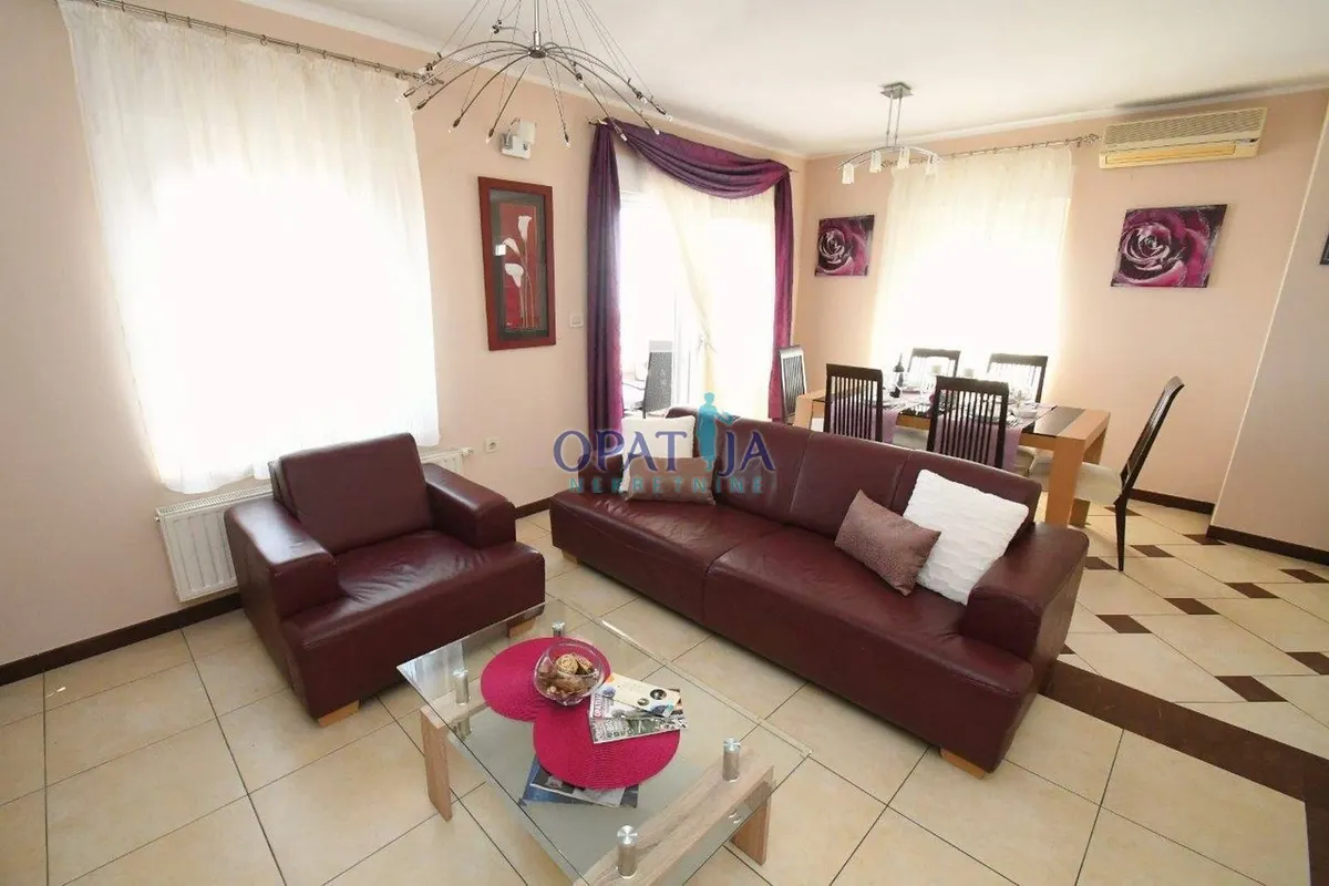 Stan - Opatija, 122.32m2