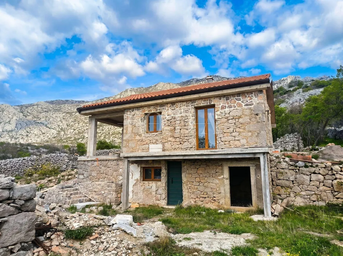 House - Senj, 102.78m2