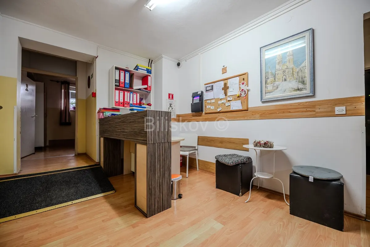 Commercial Space - Dugo Selo, 826m2