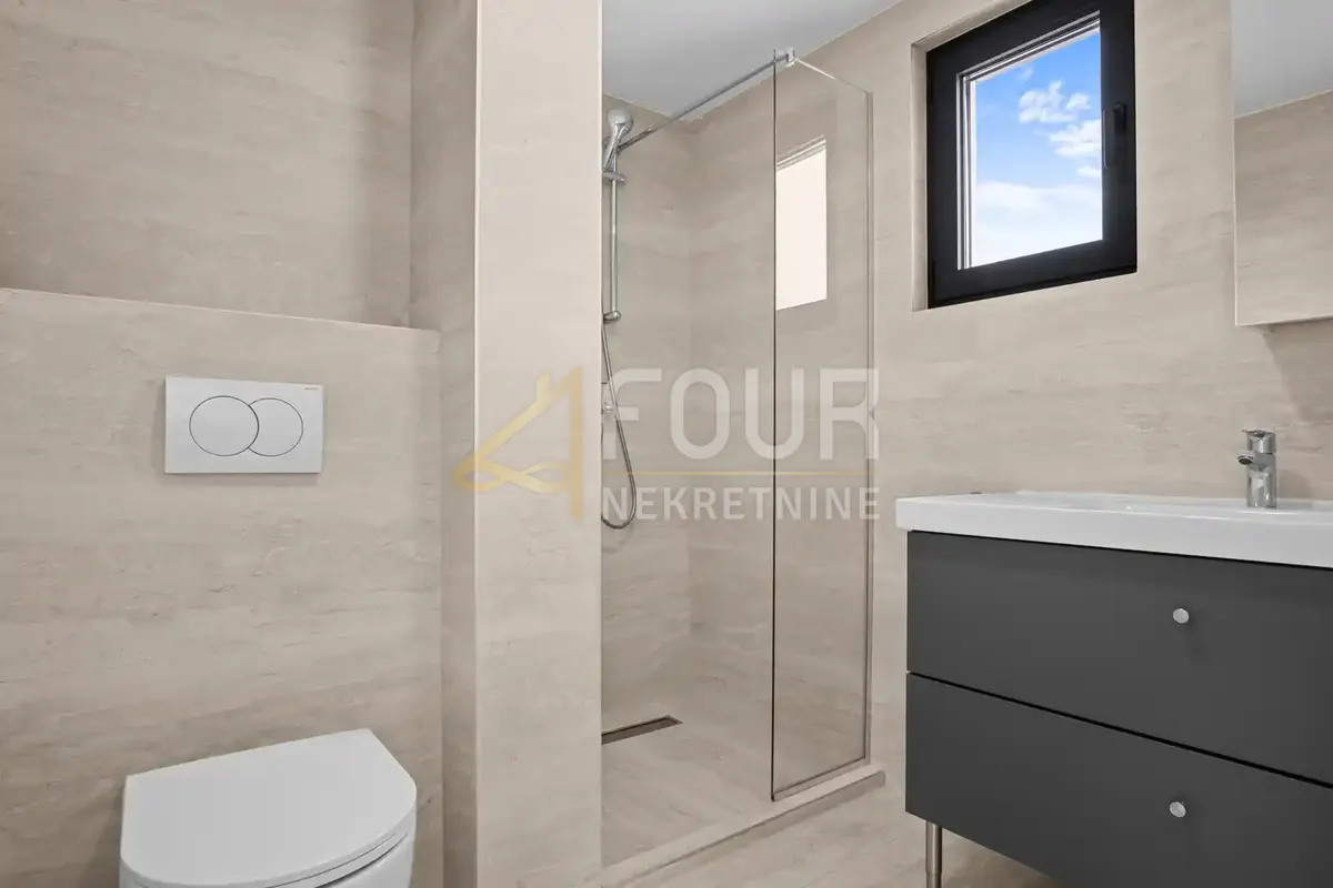 Stan - Poreč, 180m2