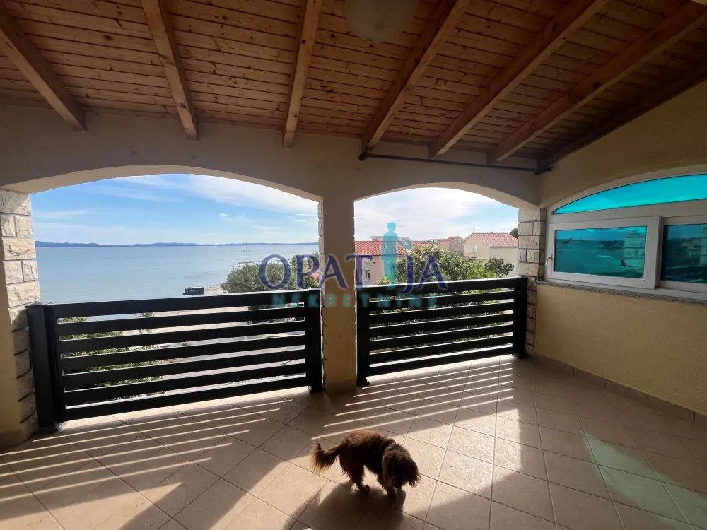 Kuća - Privlaka, 180m2