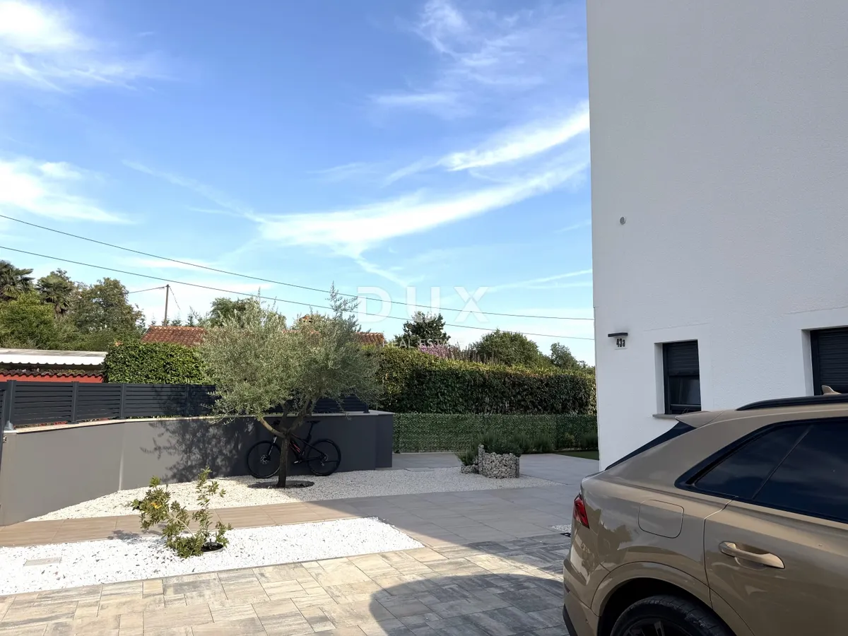 Kuća - Poreč, 245m2