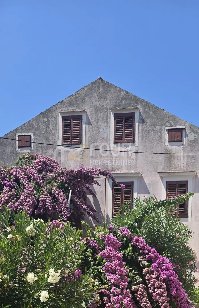 Kuća - Mali Lošinj, 488m2