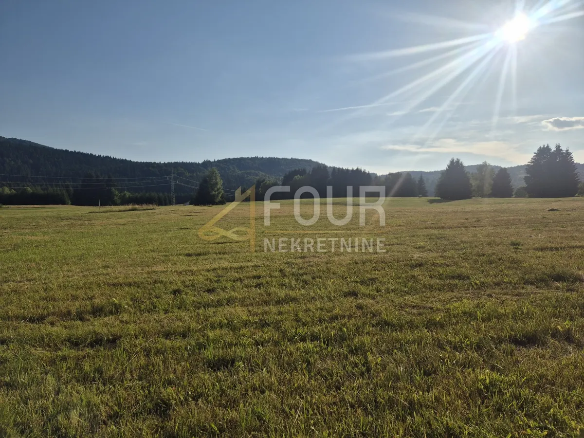 Zemljište - Ravna Gora, 565m2