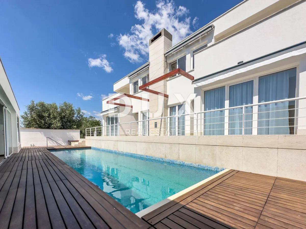 Kuća - Poreč, 400m2