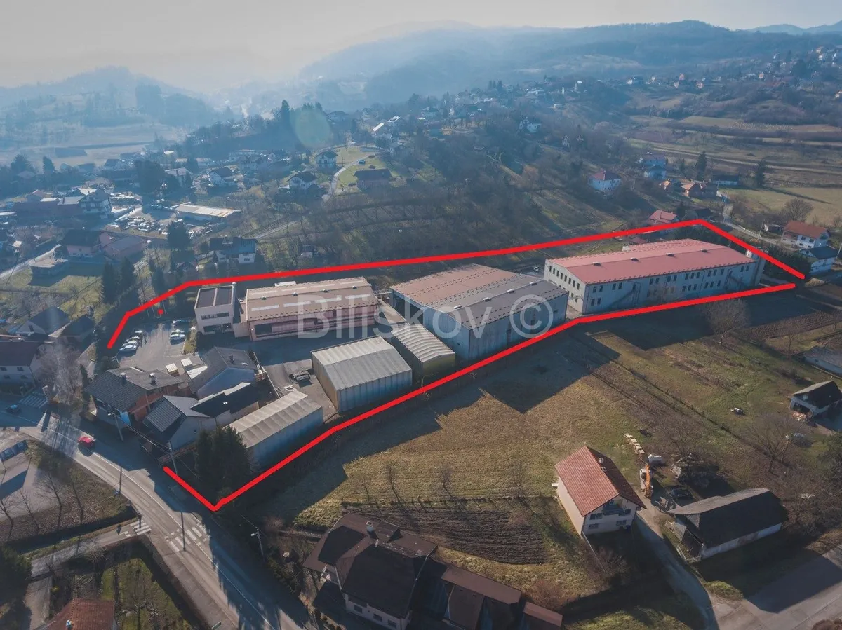 Poslovni Prostor - Samobor, 8200m2