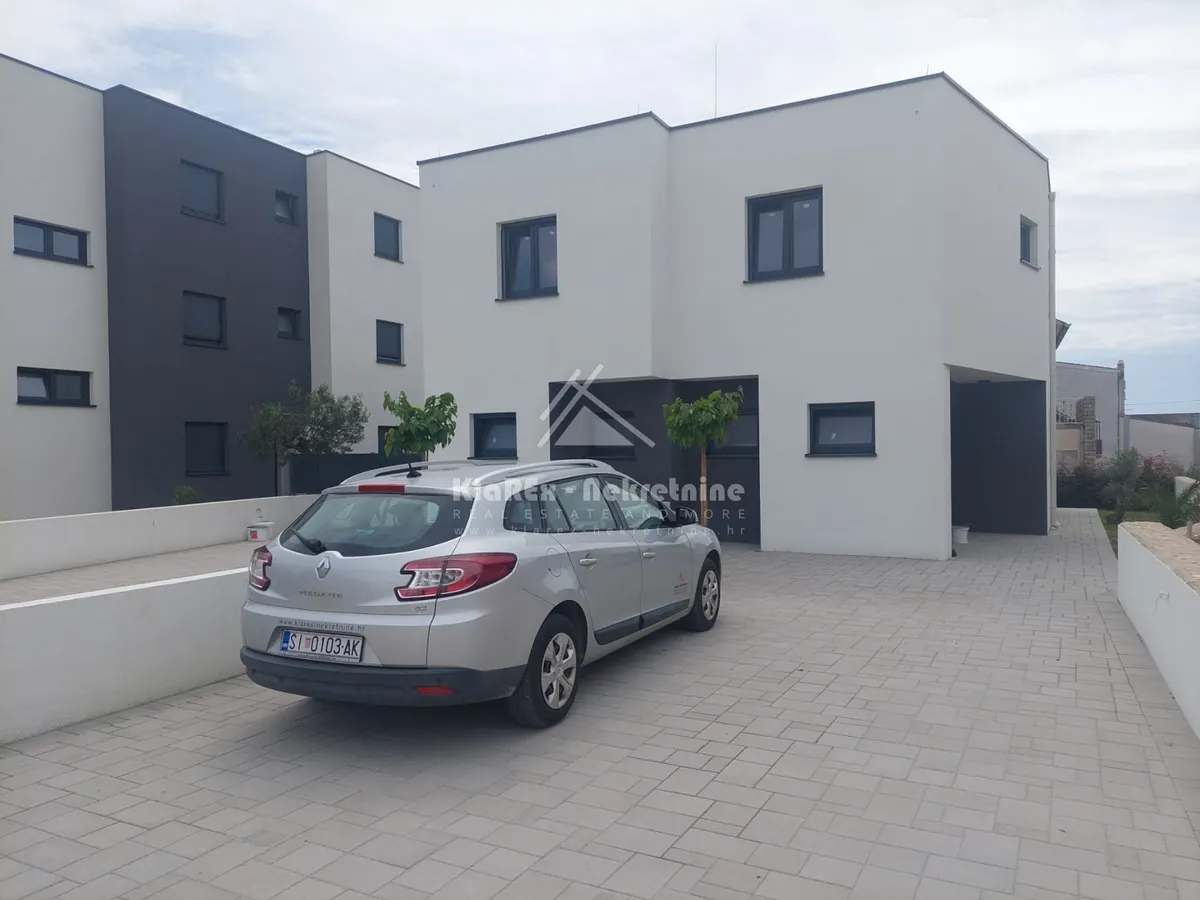 Kuća - Vodice, 93.92m2