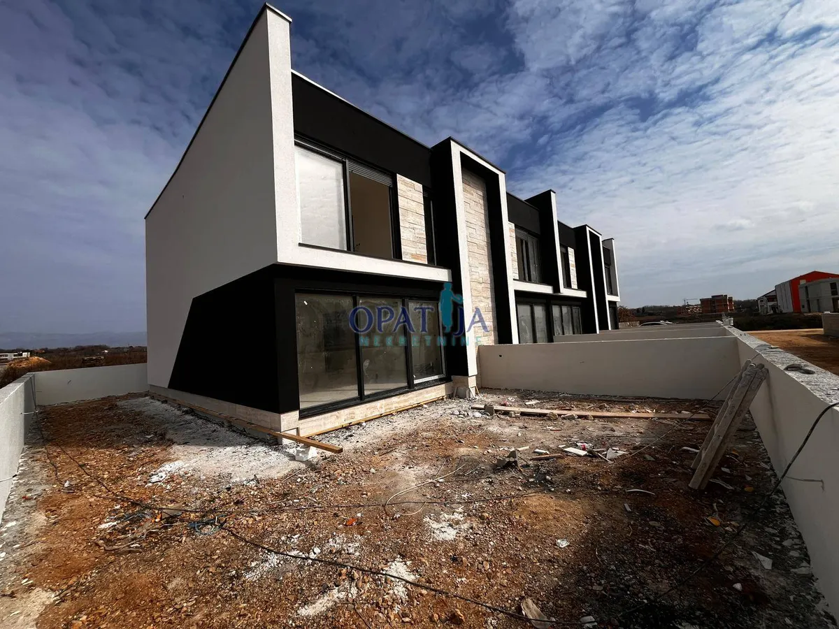 Kuća - Privlaka, 108.04m2