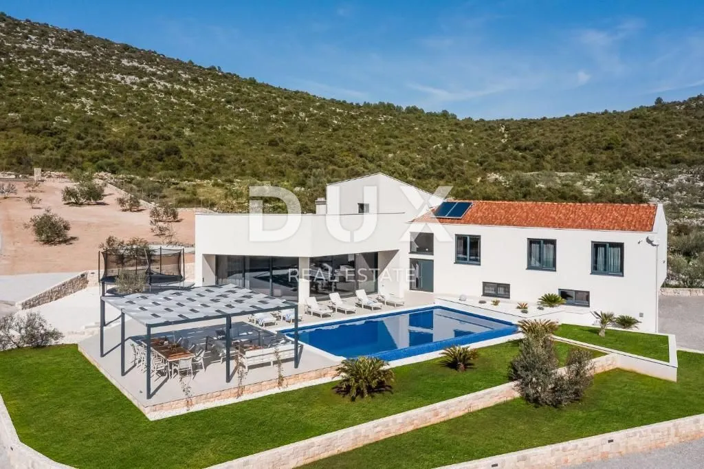 Kuća - Trogir, 310m2