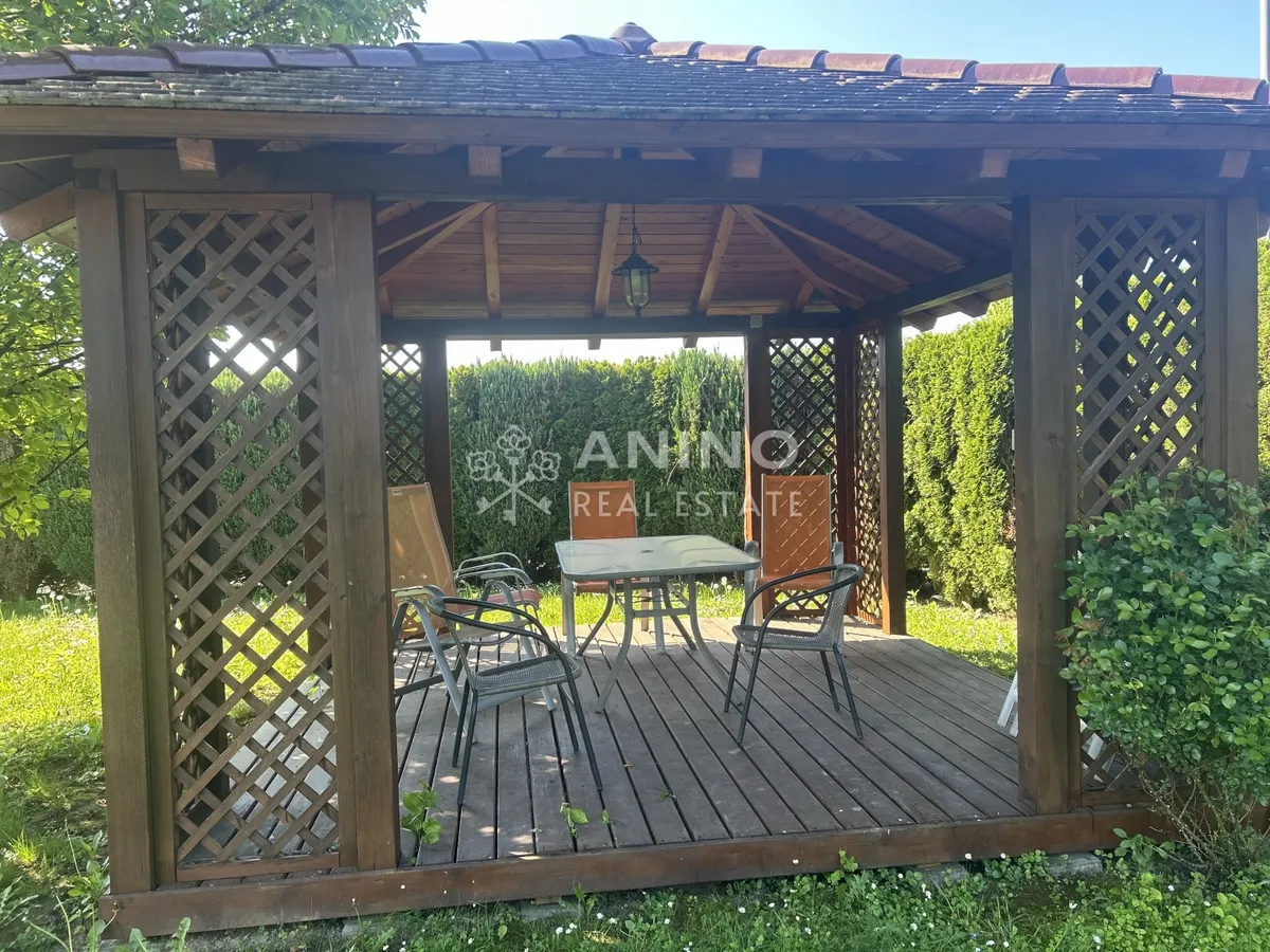 Poslovni Prostor - Zlatar, 950m2