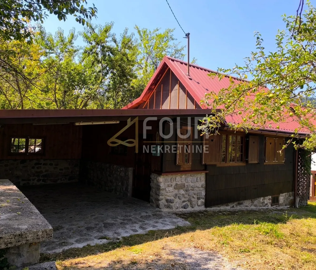 Kuća - Delnice, 62m2