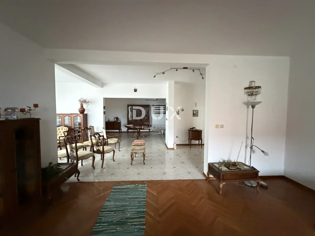 Poslovni Prostor - Zadar, 200m2