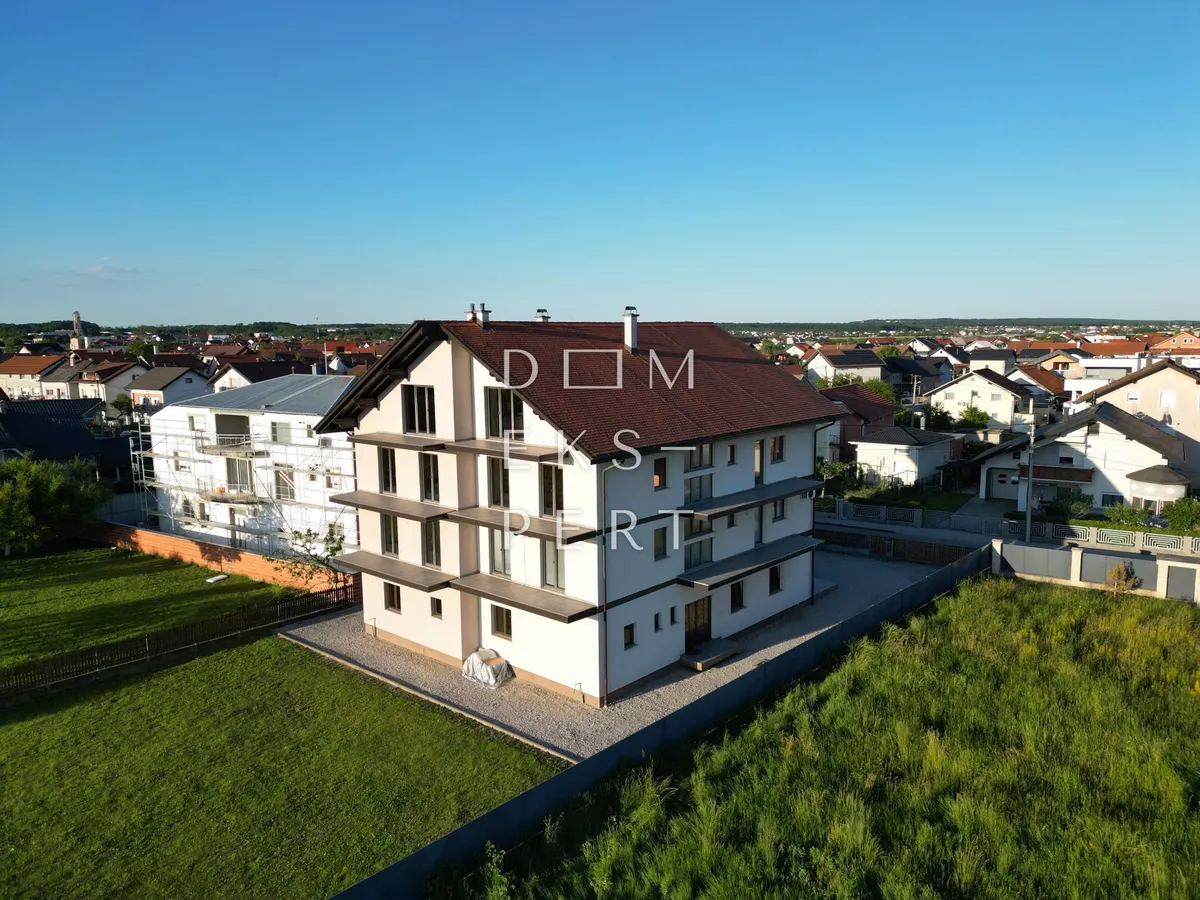 Kuća - Sesvete, 600m2