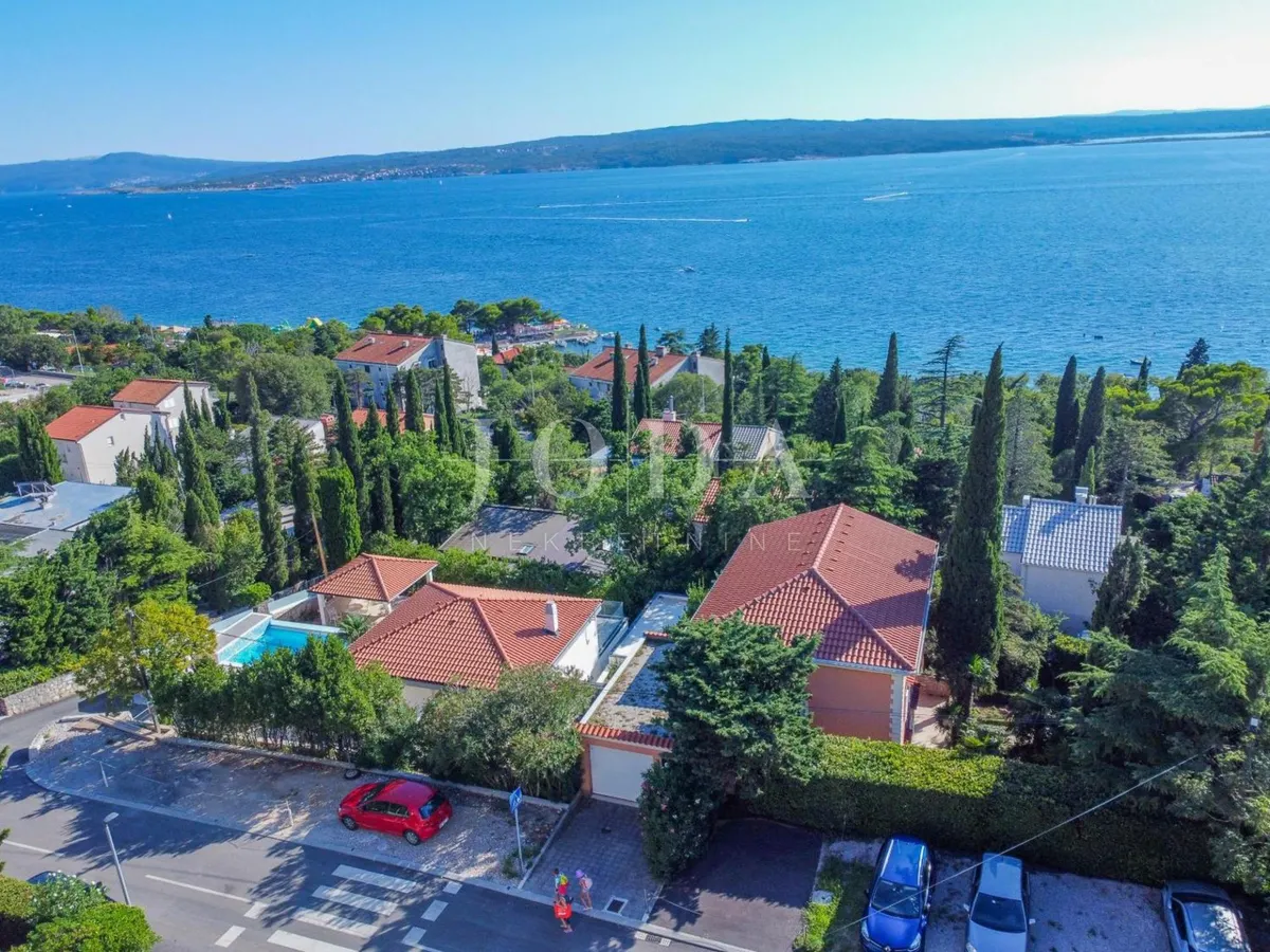 House - Crikvenica, 280m2