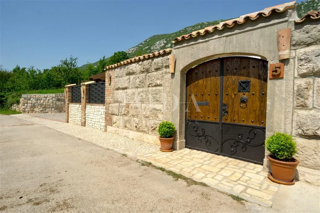 House - Vinodolska Općina, 200m2