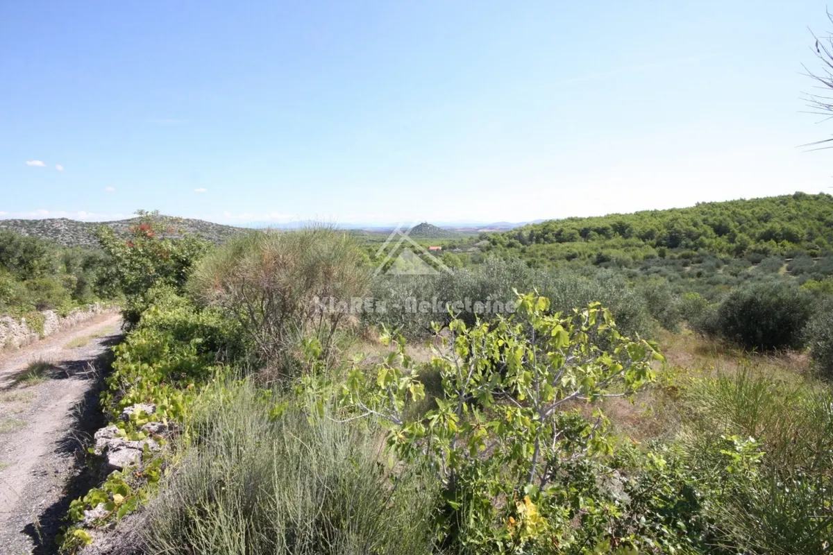 Zemljište - Vodice, 11600m2