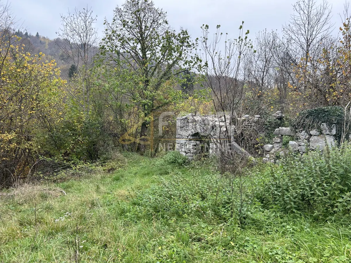 Zemljište - Brod Moravice, 1033m2