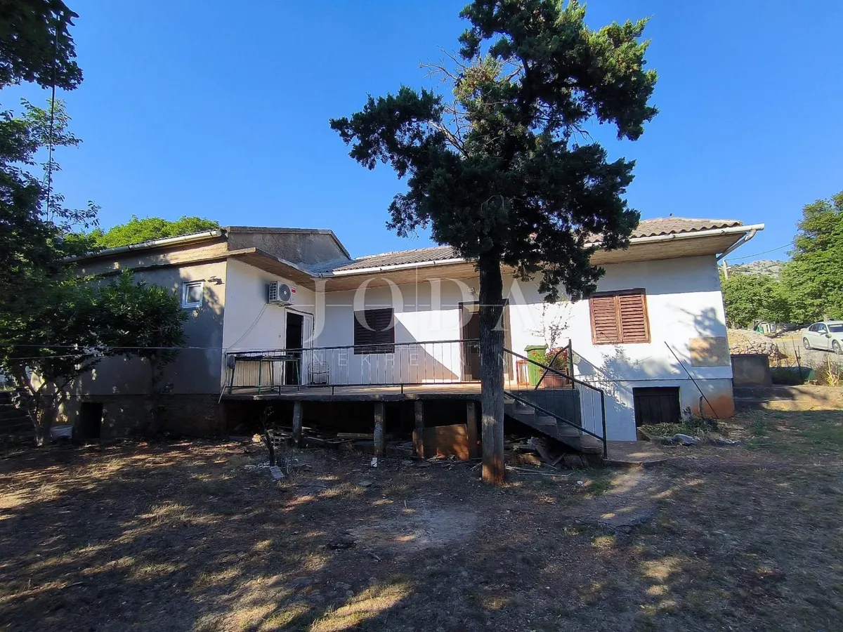 Kuća - Starigrad, 103m2