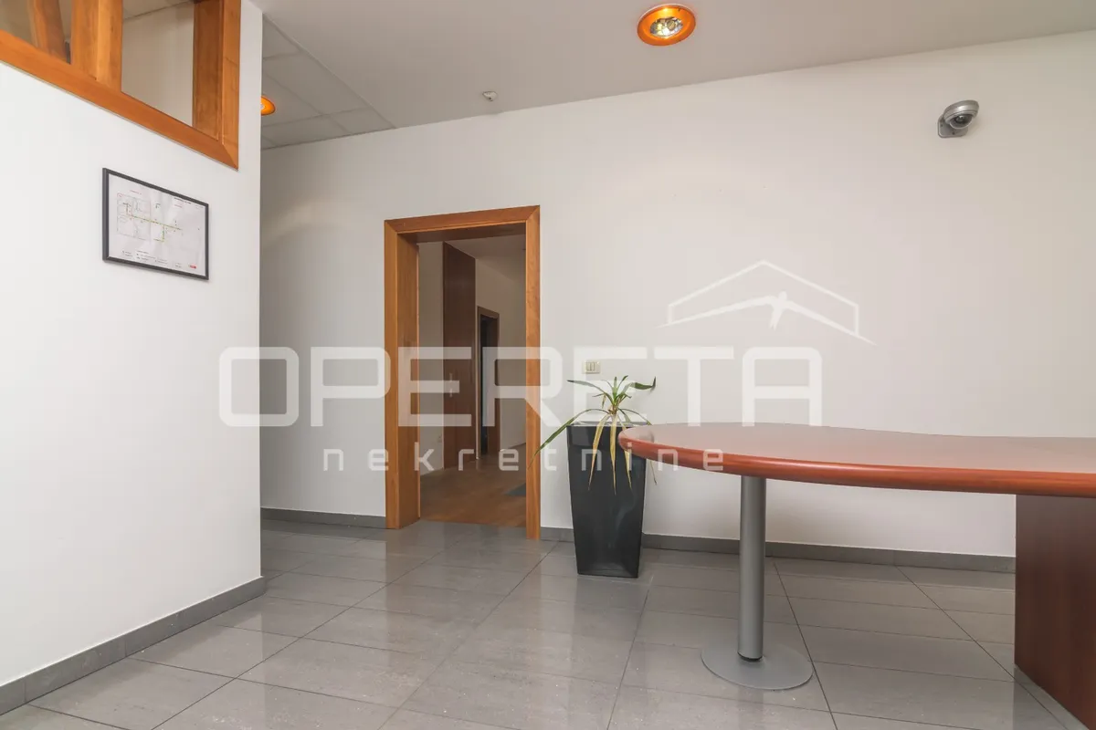 Ured - Velika cesta, Novi Zagreb - zapad, Zagreb, 220m2