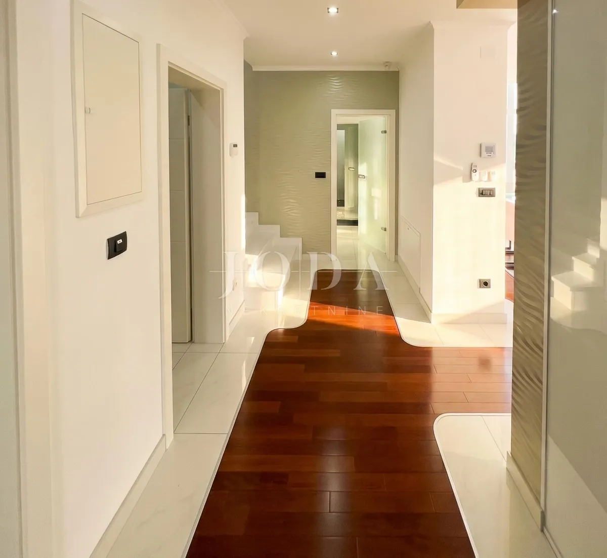 Kuća - Vinodolska Općina, 200m2