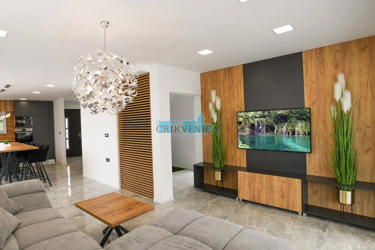 Kuća - Crikvenica, 220m2