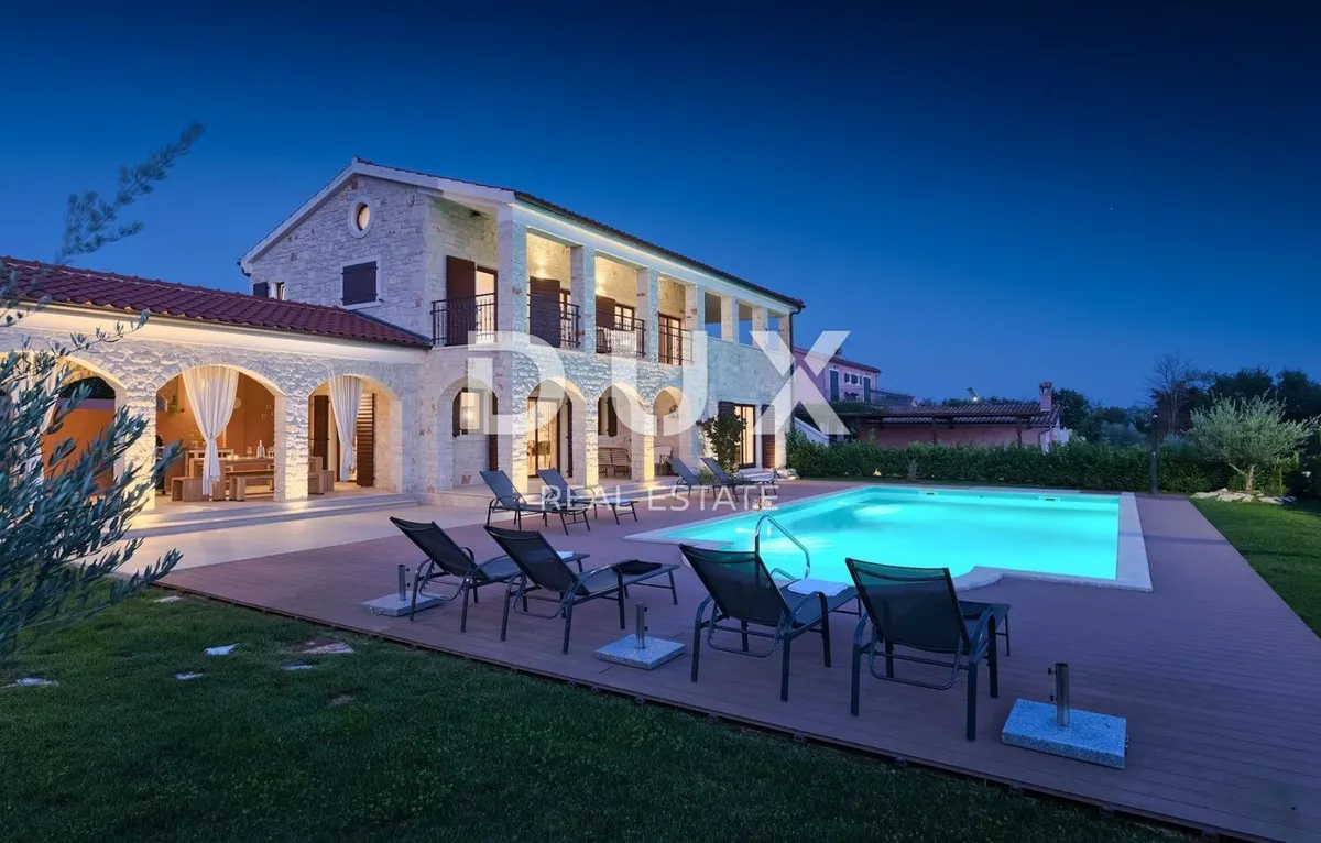 Kuća - Sveti Lovreč, 250m2